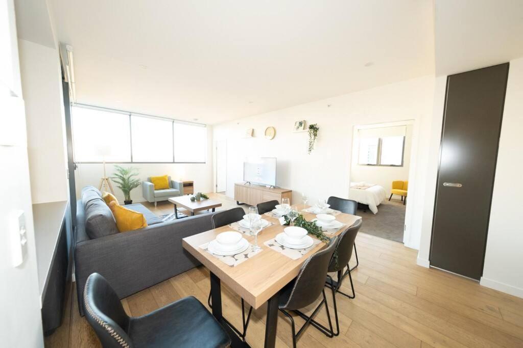 Burwood Luxury 3bed 2bath Close Westfield * Sydney