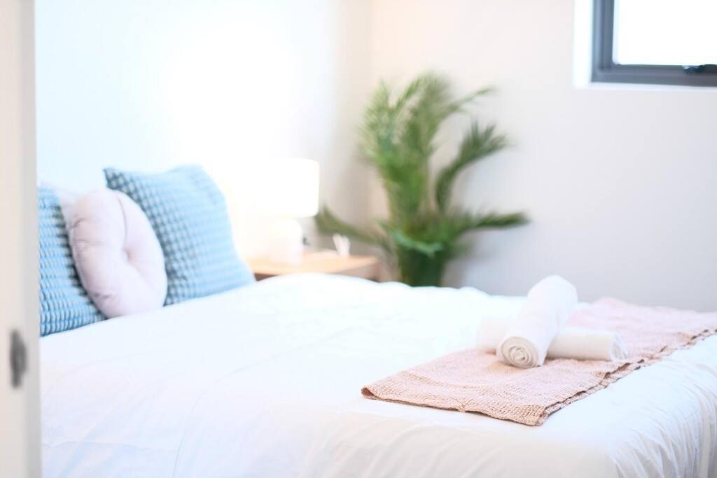Apartment Burwood Luxury 3bed 2bath Close Westfield