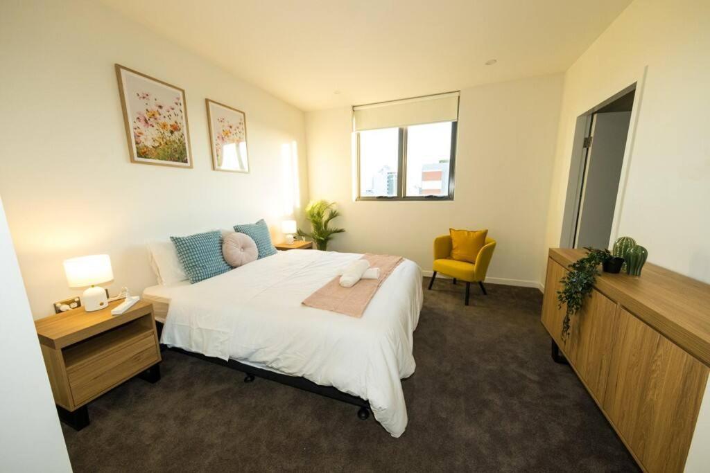 Burwood Luxury 3bed 2bath Close Westfield * Sydney