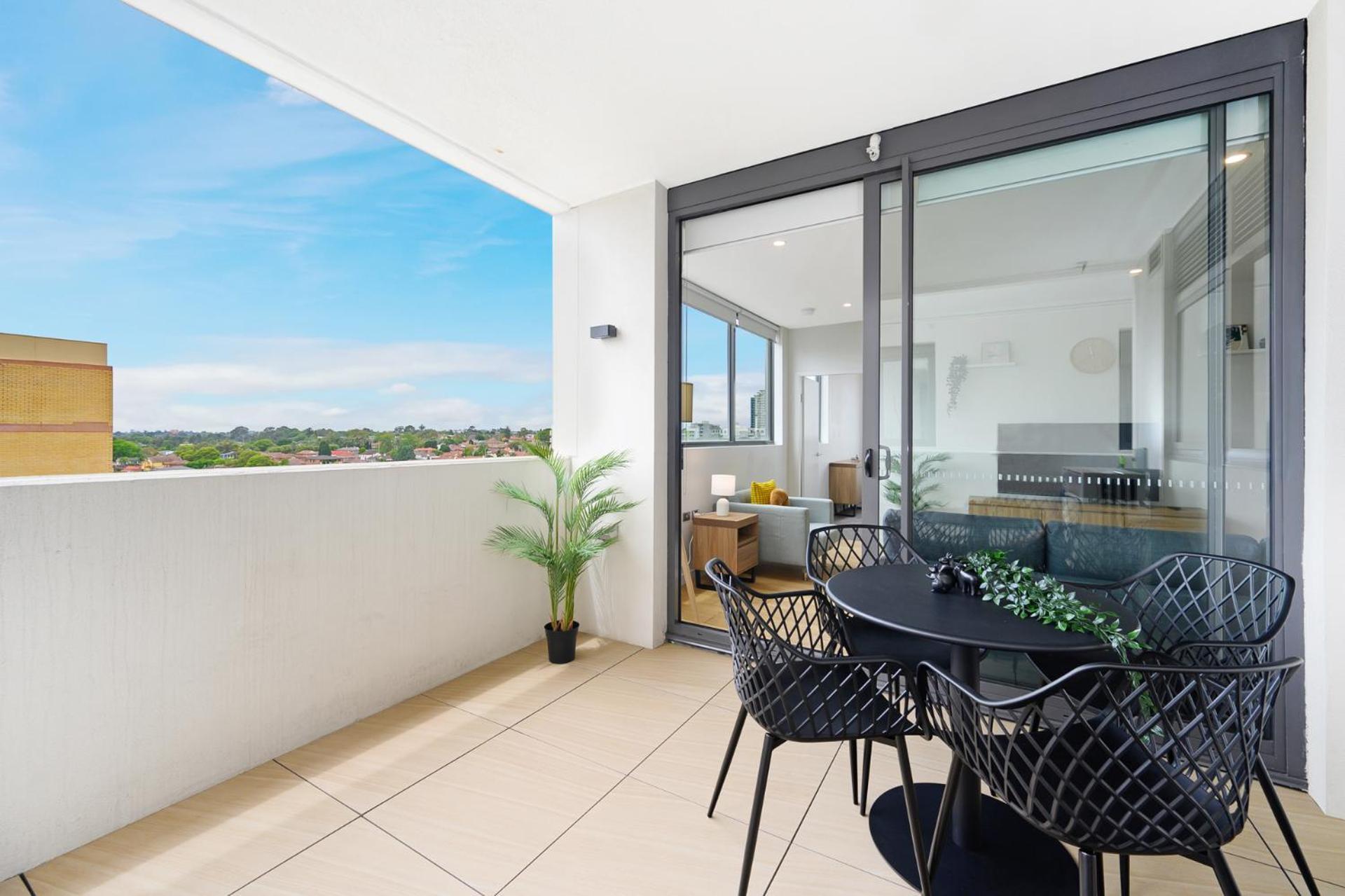 Burwood Luxury 3bed 2bath Close Westfield